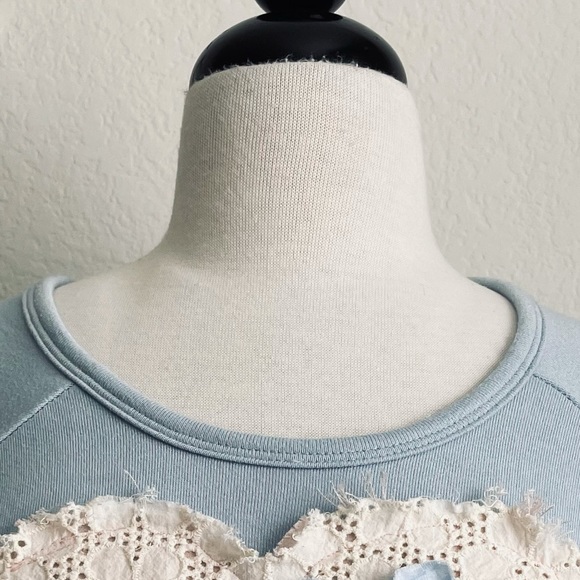 Anthropologie Sundry Upcycled Vintage-Inspired Heart Sweatshirt - Picture 4 of 16